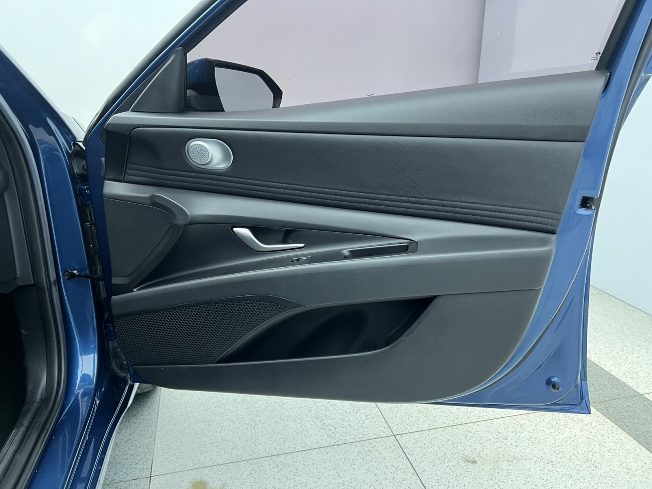 Hyundai Elantra 2012