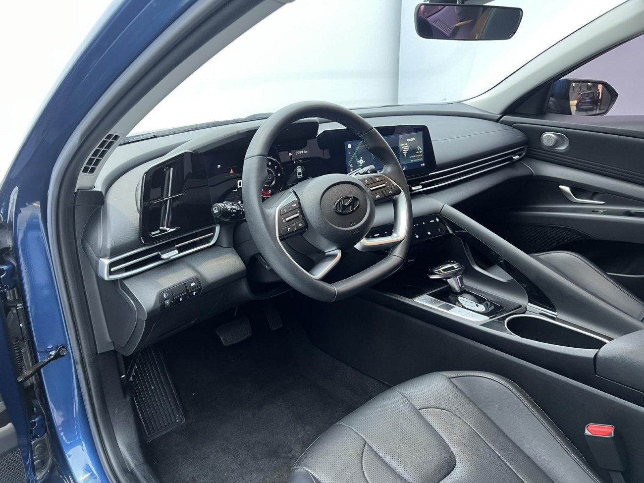 Hyundai Elantra 2012