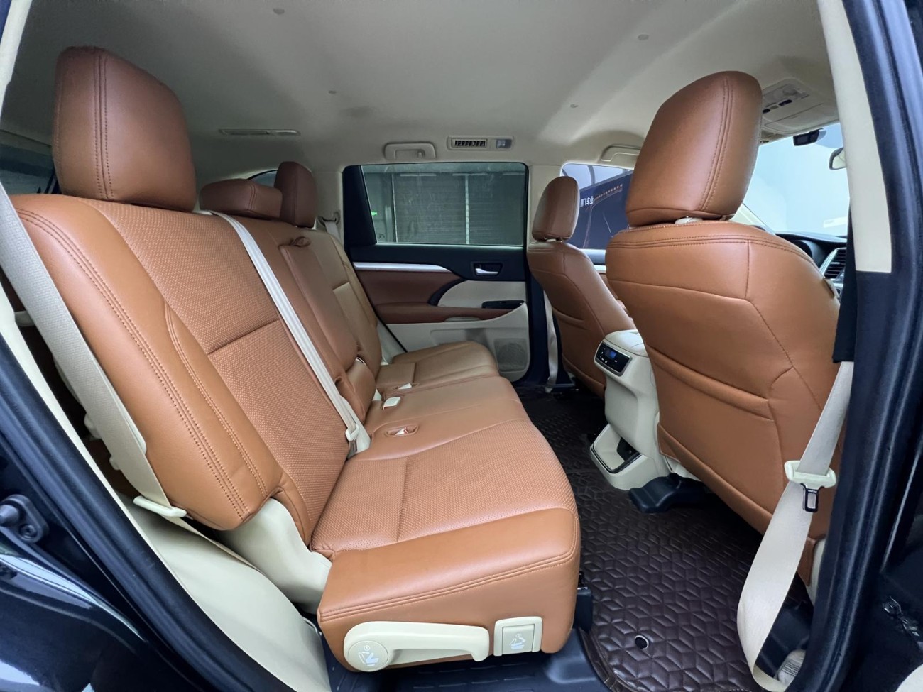 Toyota Highlander 2019