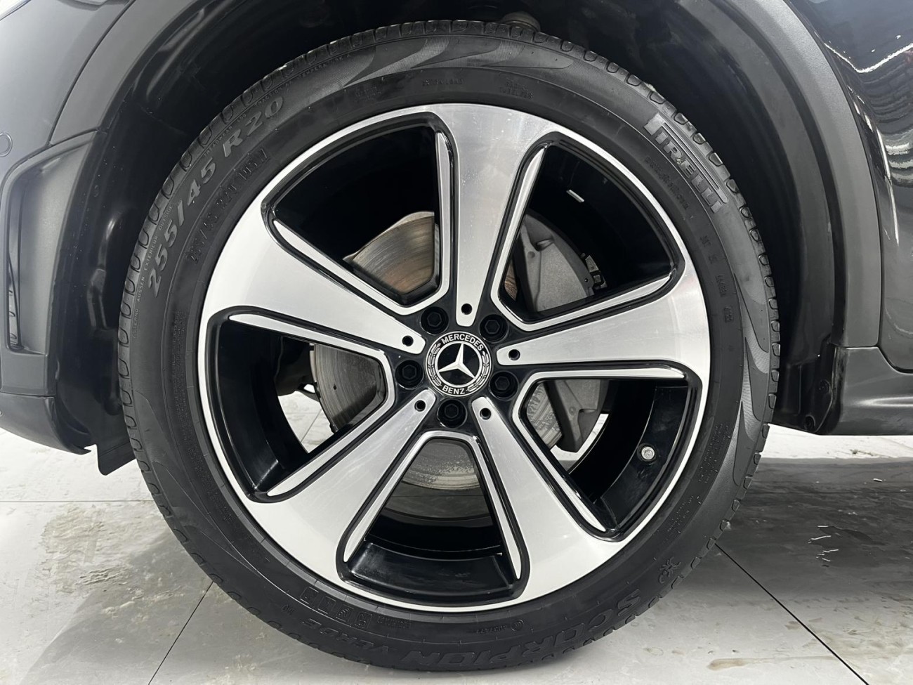 Mercedes-Benz GLC 300 L 2023