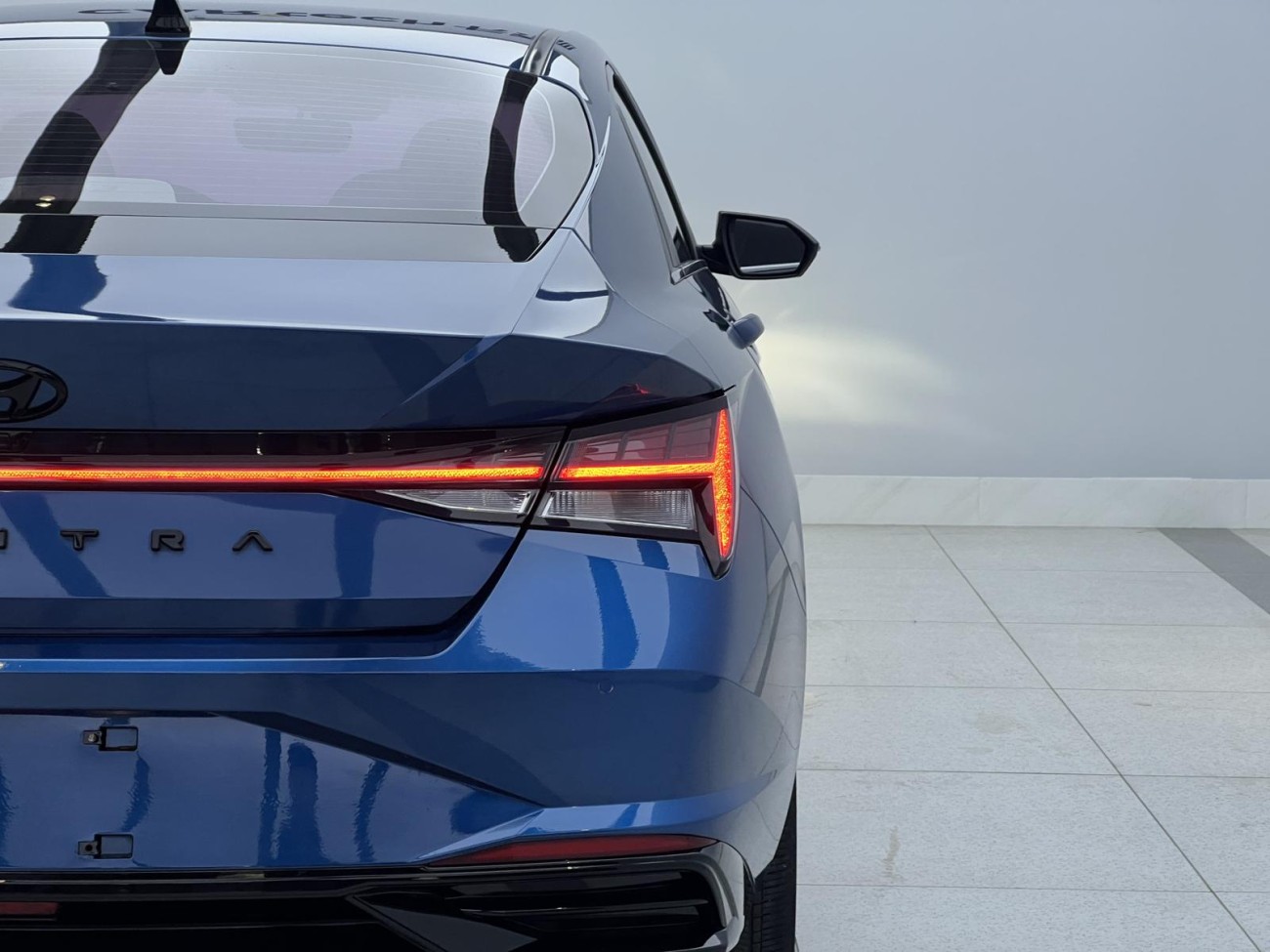 Hyundai Elantra 2012