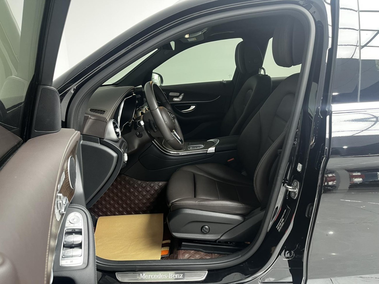 Mercedes-Benz GLC 300 L 2023