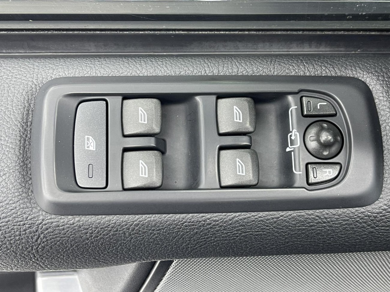 Land Rover Discovery 2019