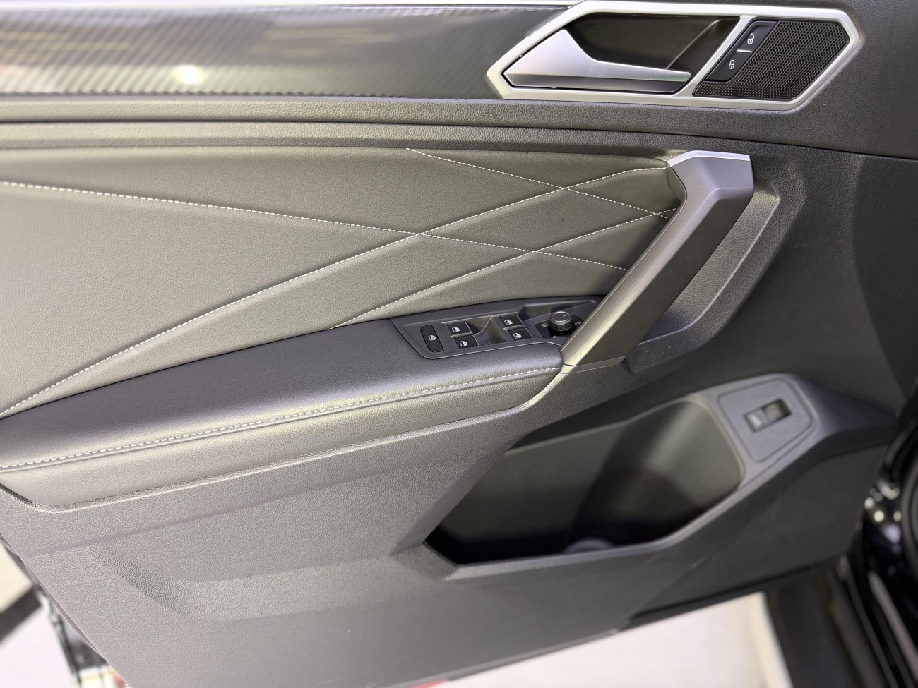 Volkswagen Tiguan L 2023