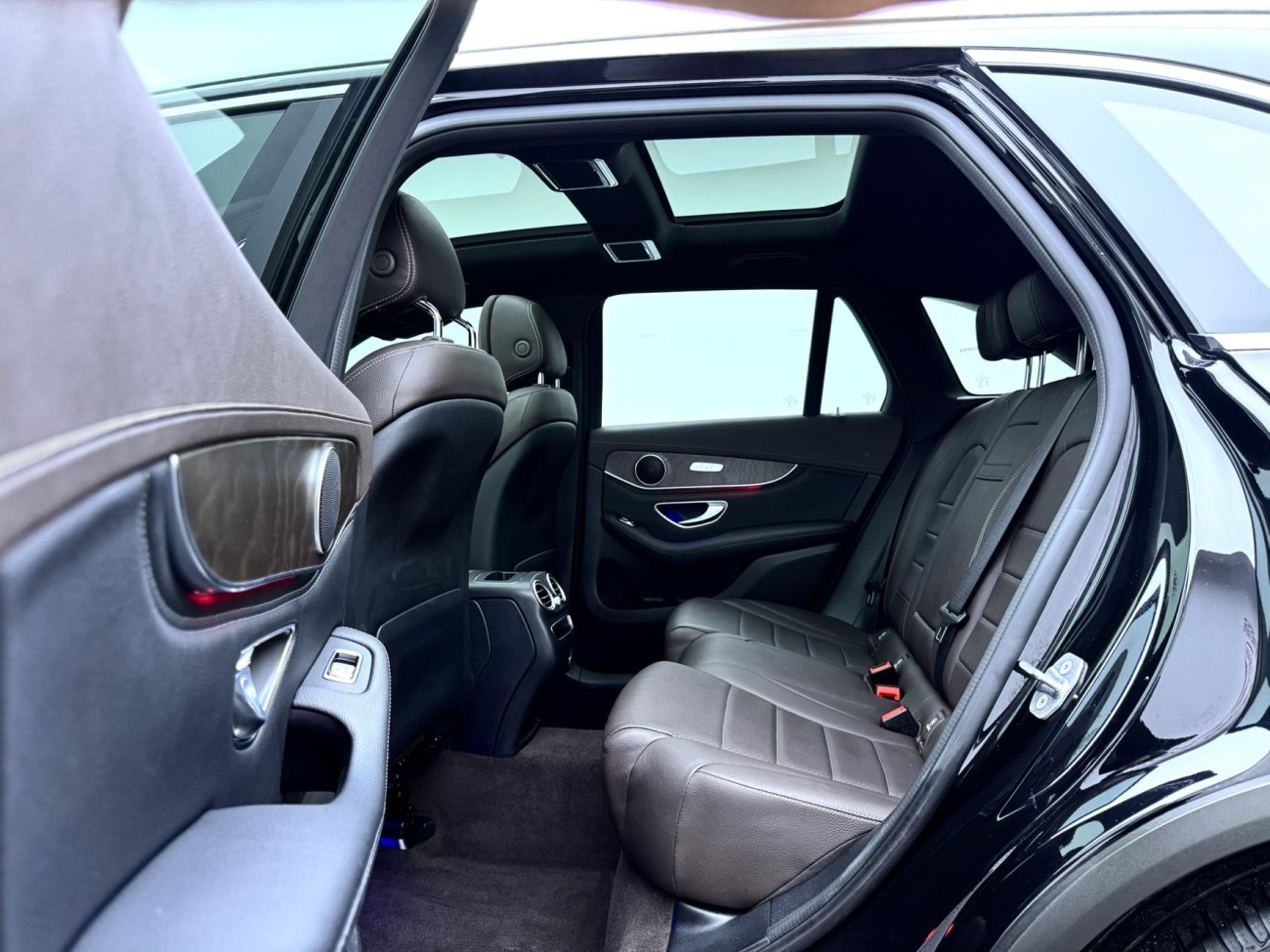 Mercedes-Benz GLC 260 L 2020