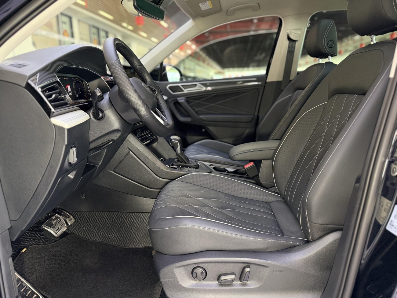 Volkswagen Tiguan L 2023