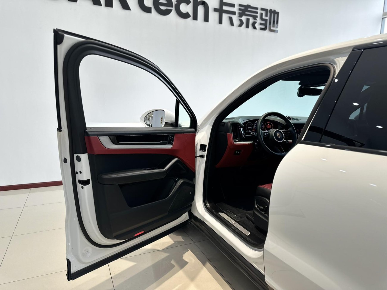 Porsche Cayenne 2025