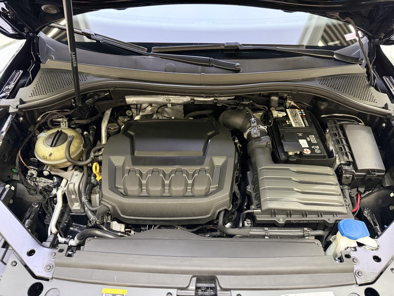 Volkswagen Tiguan L 2023