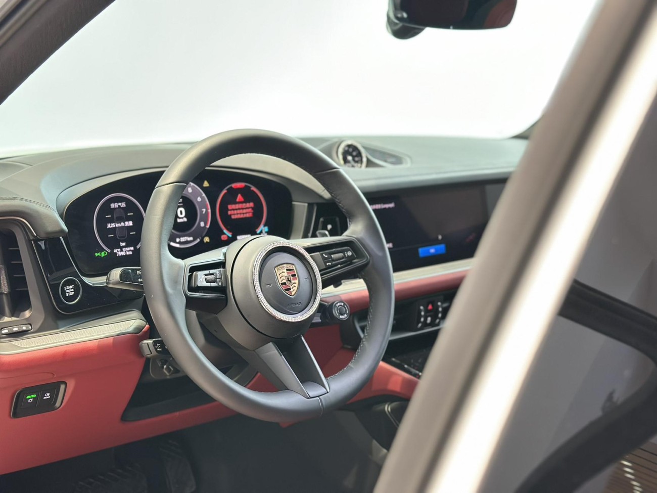 Porsche Cayenne 2025