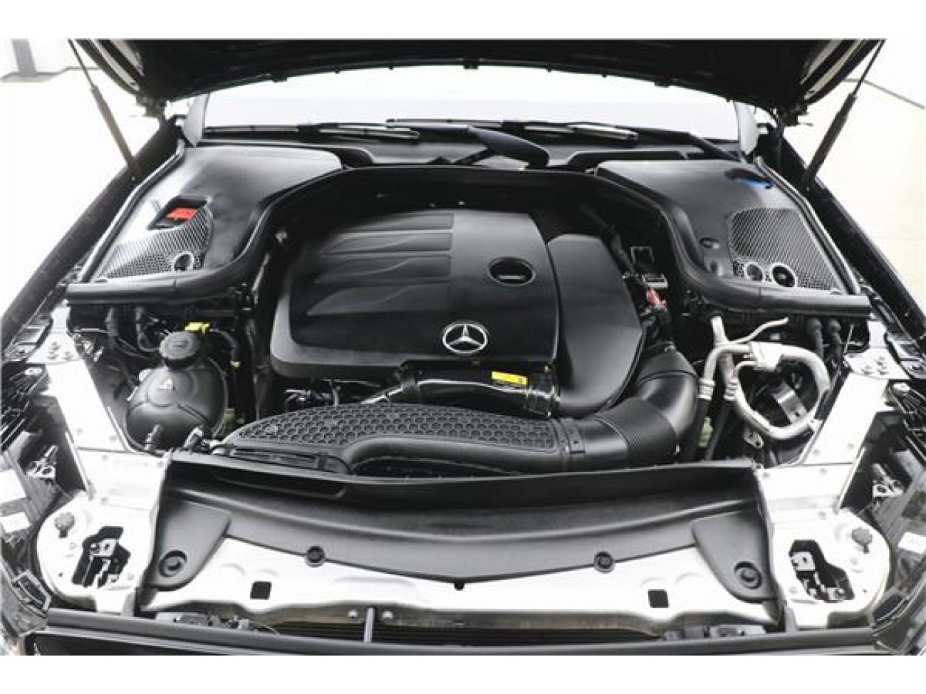 Mercedes-Benz E 300 L 2023