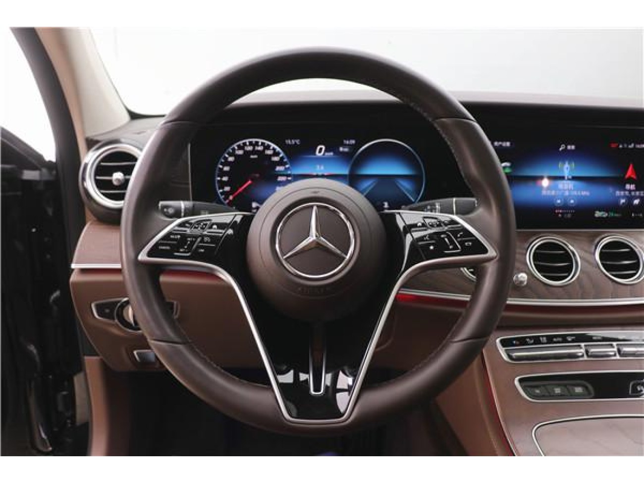 Mercedes-Benz E 300 L 2023