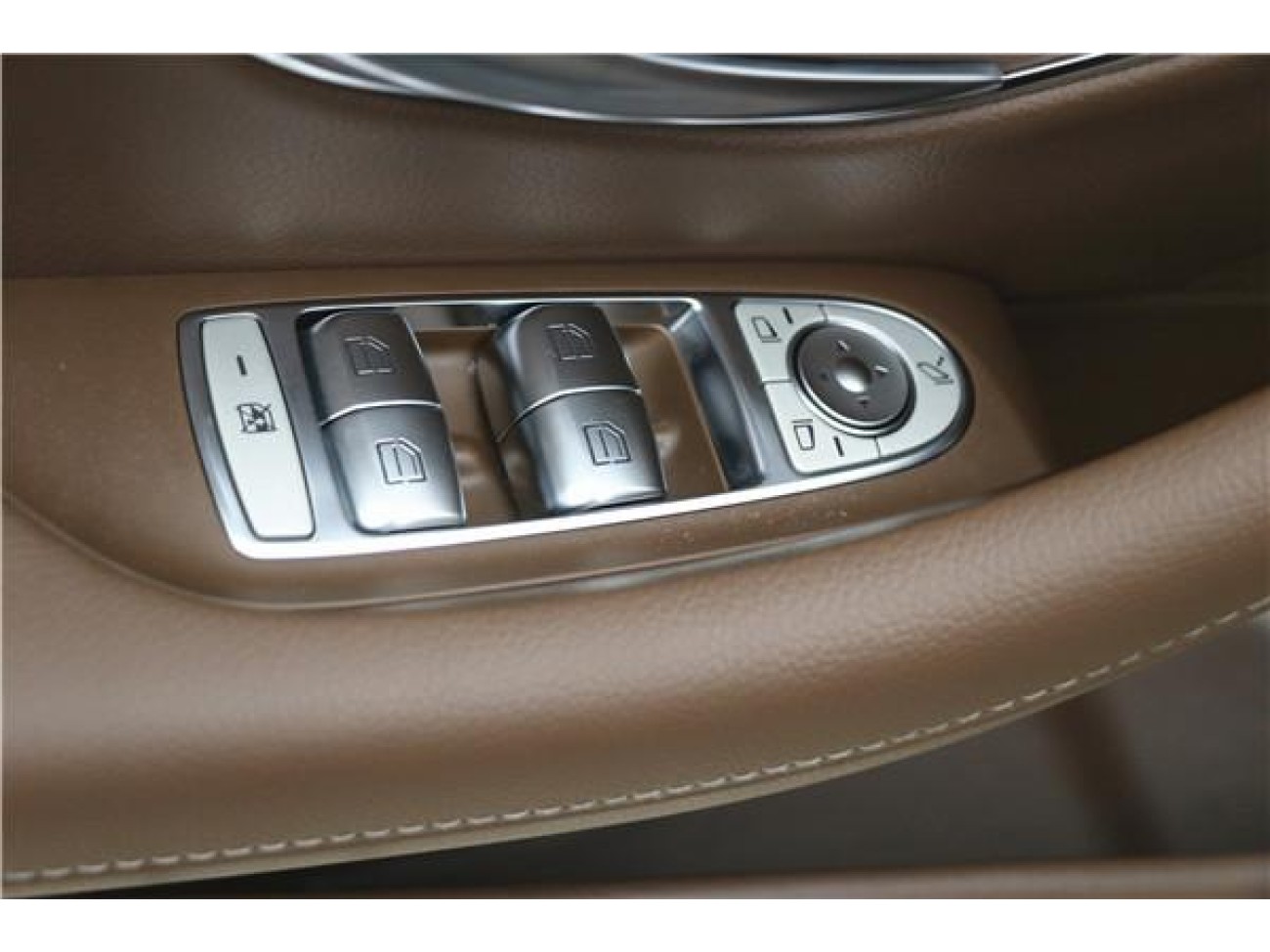 Mercedes-Benz E 300 L 2023