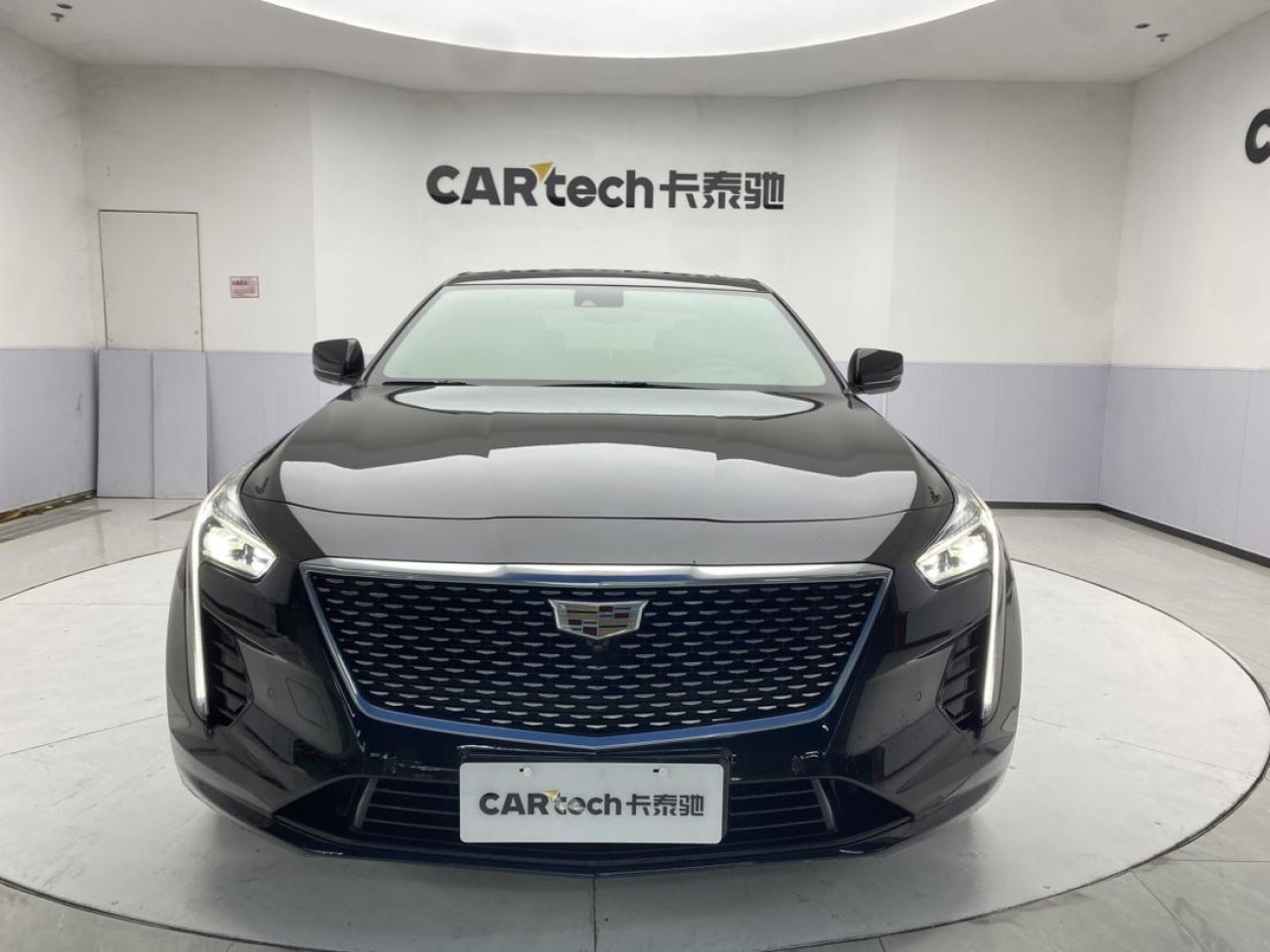Cadillac CT6 2023