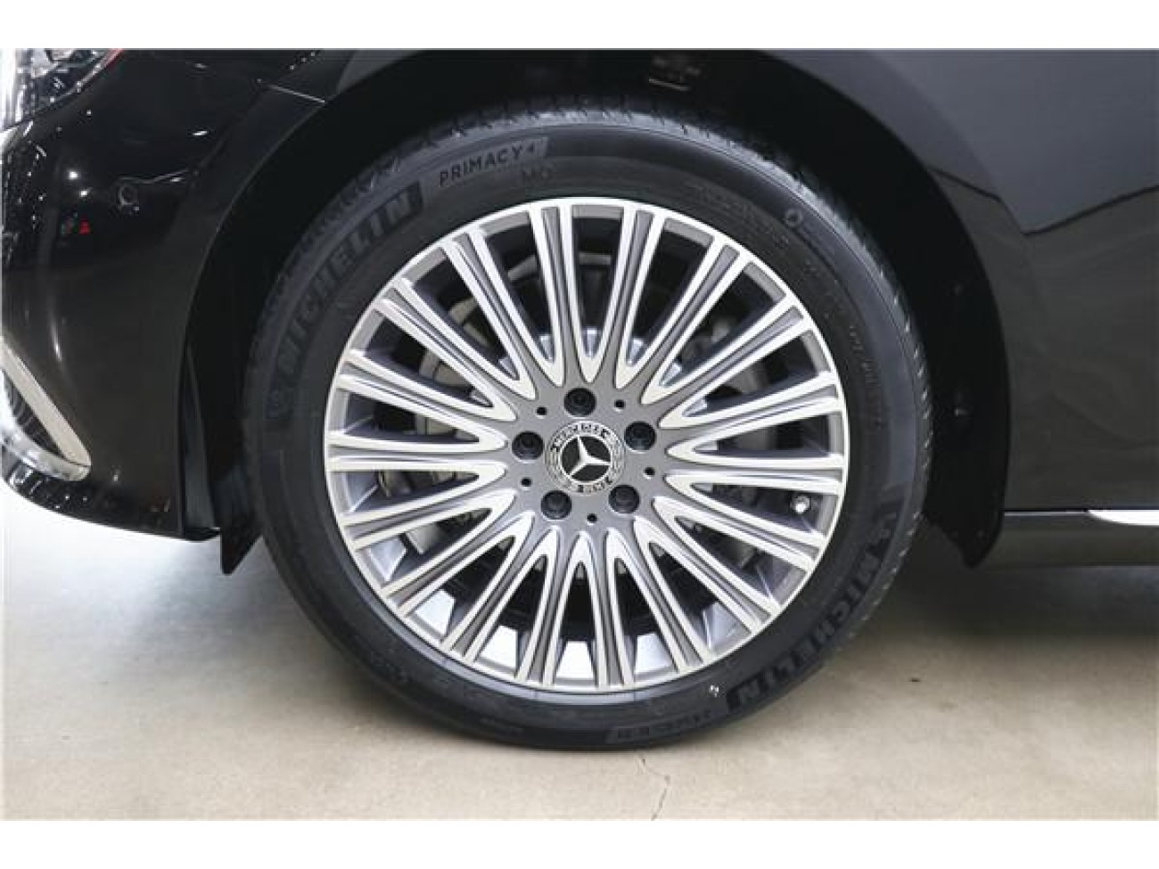 Mercedes-Benz E 300 L 2023