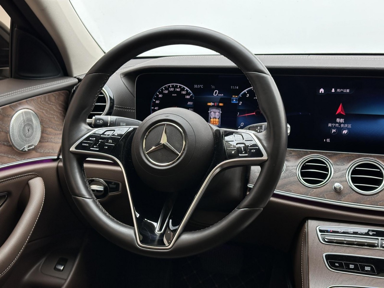 Mercedes-Benz E 300 L 2023