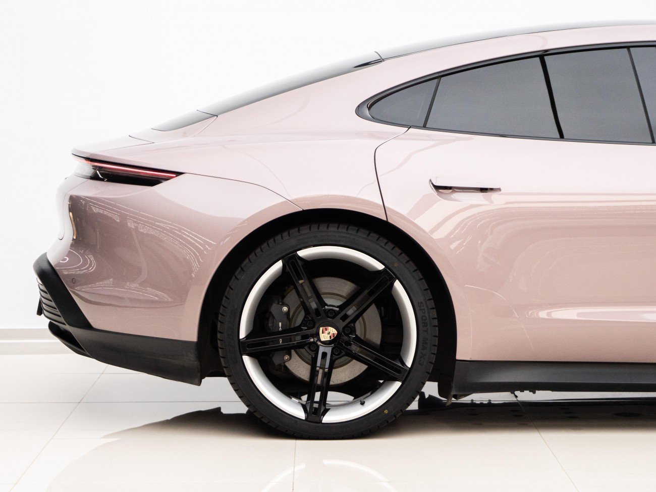 Porsche Taycan 2023