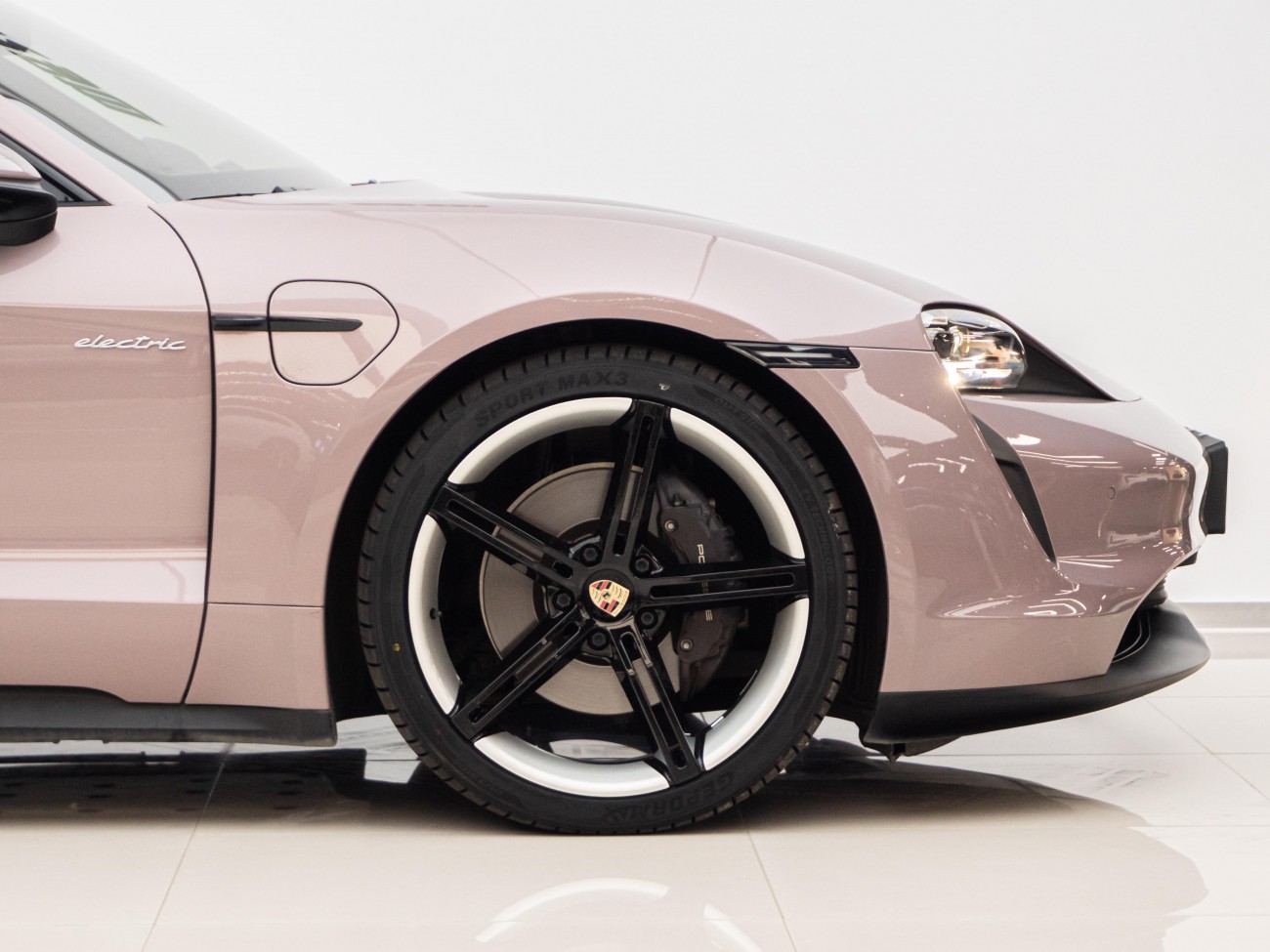 Porsche Taycan 2023
