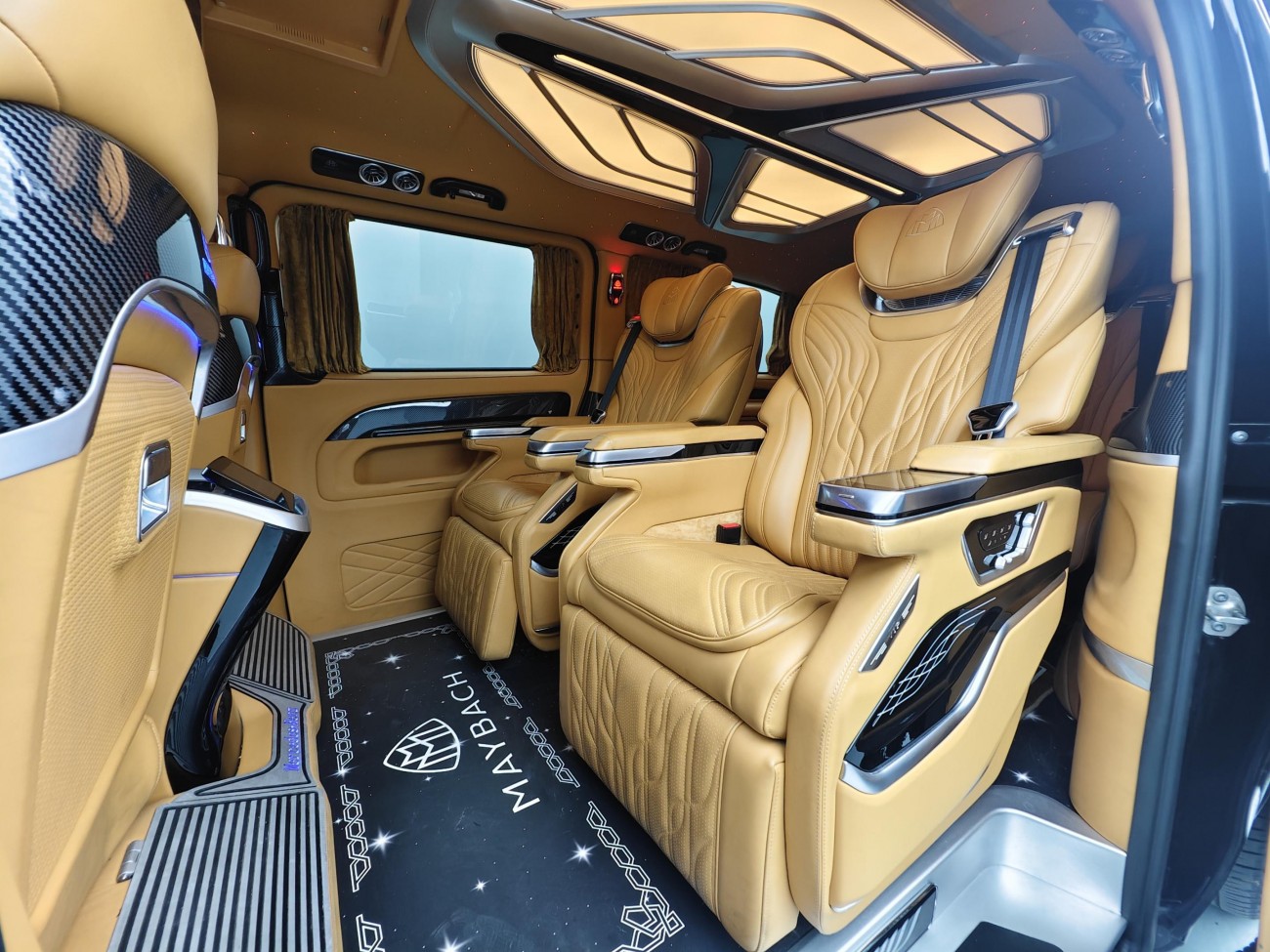 Mercedes-Benz 2023 2024