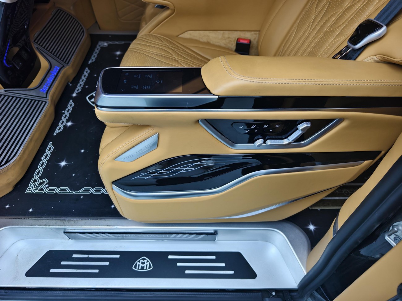 Mercedes-Benz 2023 2024