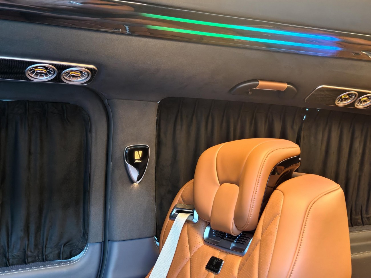 Mercedes-Benz 2023 2024