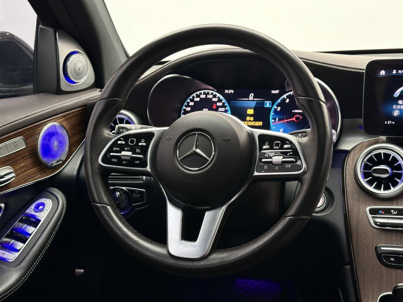 Mercedes-Benz GLC 300 L 2019