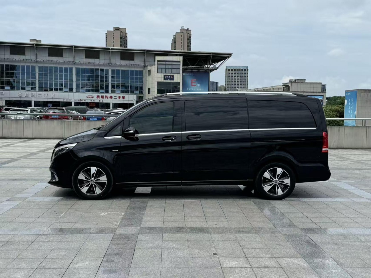 Mercedes-Benz V 2022
