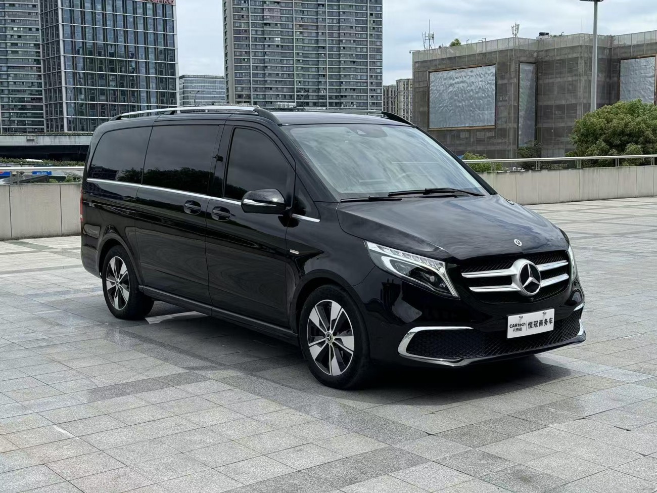 Mercedes-Benz V 2022