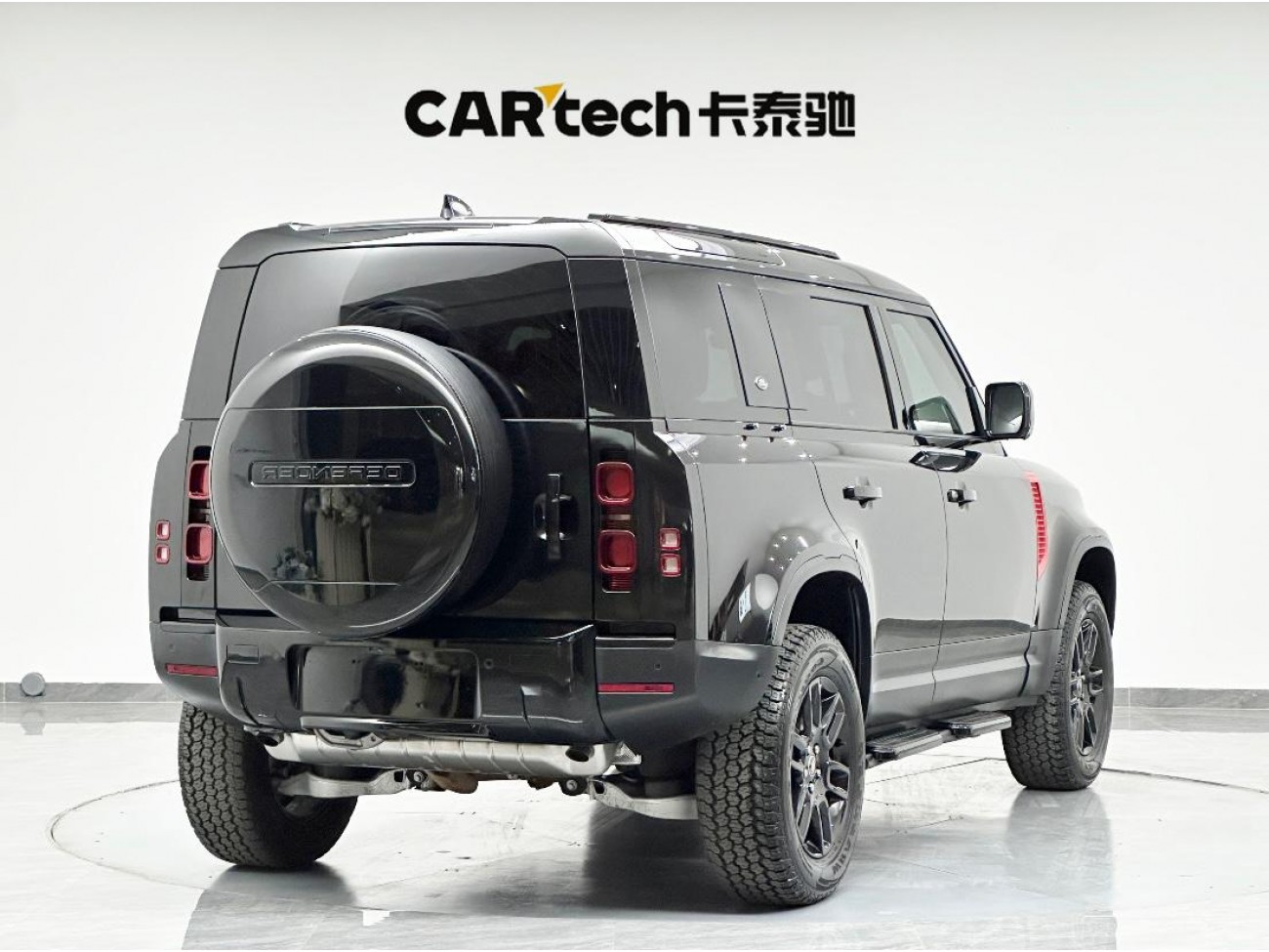 Land Rover Defender 2022