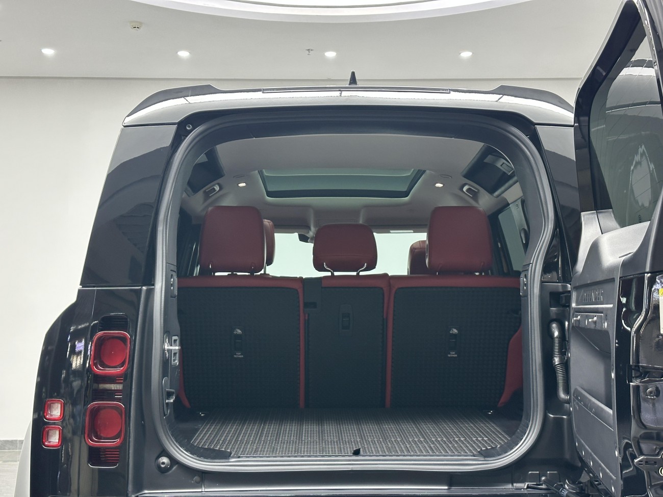 Land Rover Defender 2022