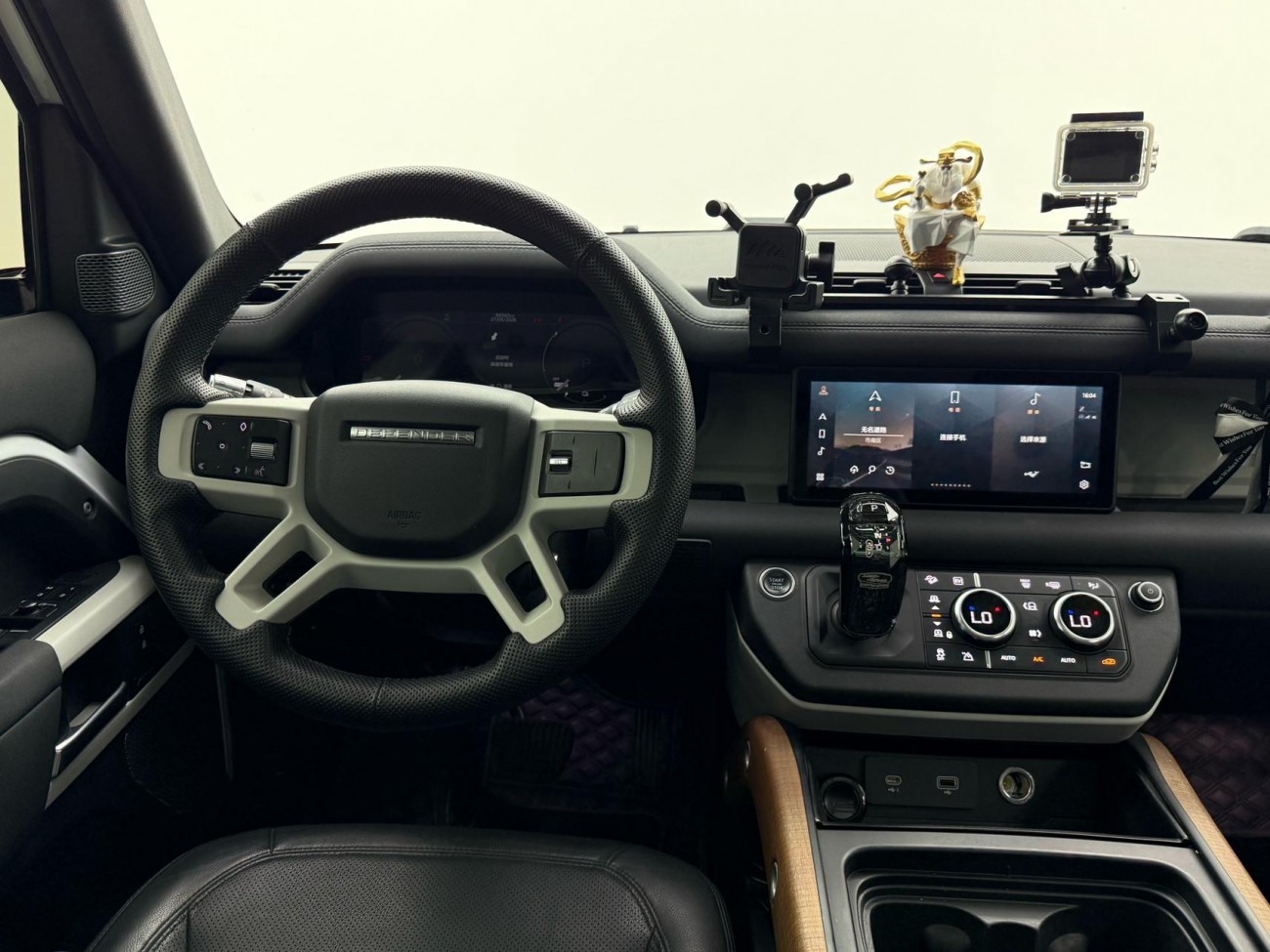 Land Rover Defender 2021