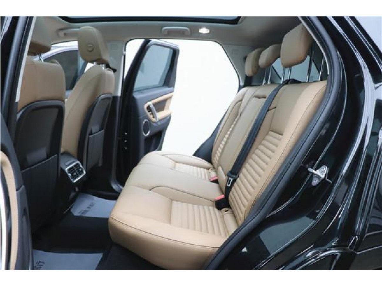 Land Rover Discovery Sport 2024