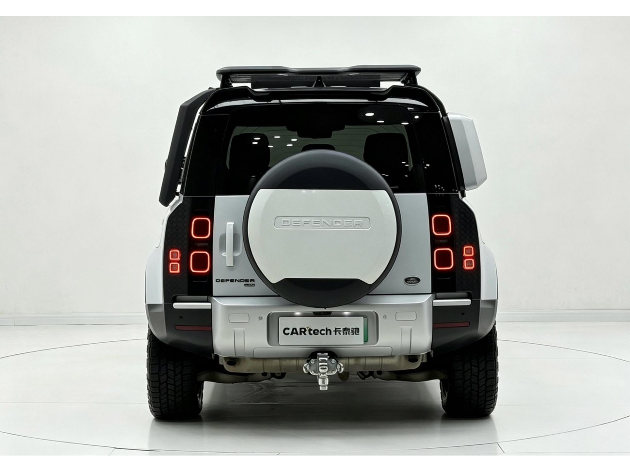 Land Rover Defender 2021