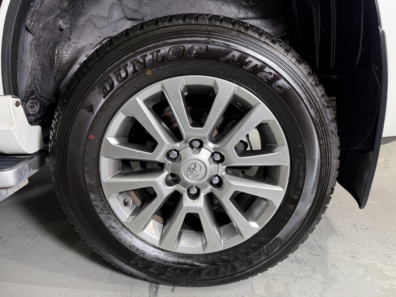 Toyota Prado 2019