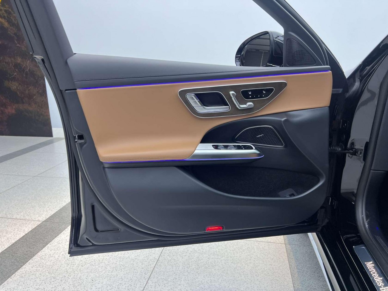 Mercedes-Benz E 300 L 2025