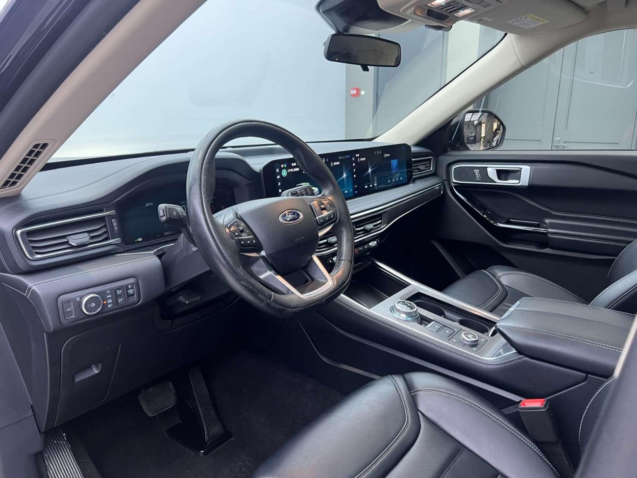 Ford Explorer 2024