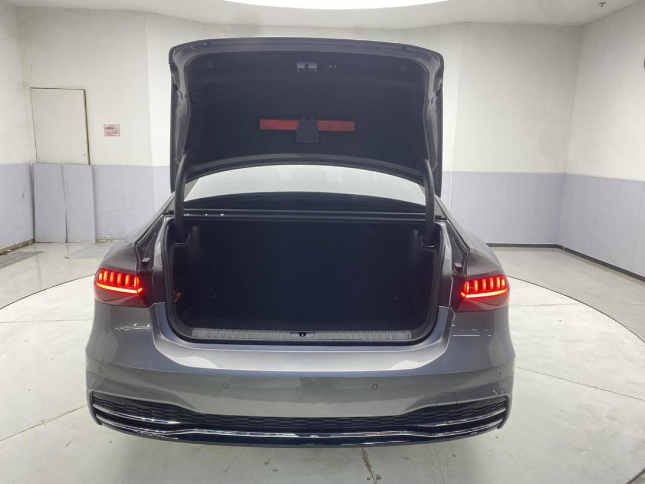 Audi A7L 45 TFSI 2023
