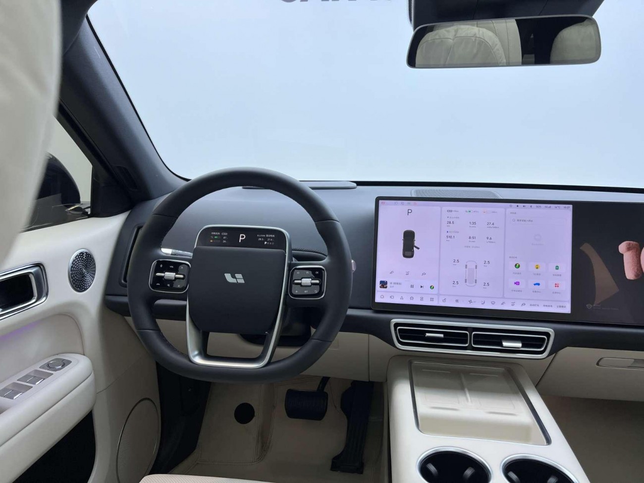 Li Auto L6 2025