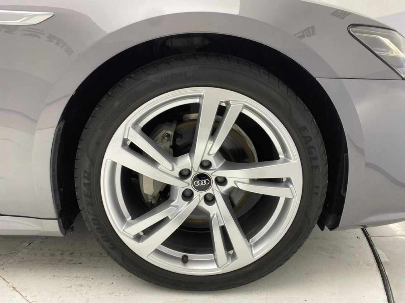 Audi A7L 45 TFSI 2023