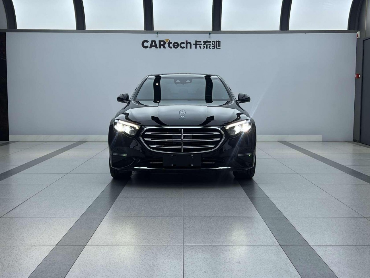 Mercedes-Benz E 300 L 2025