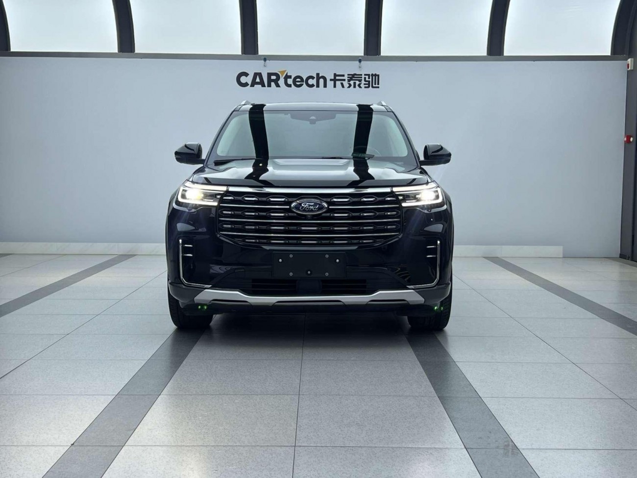 Ford Explorer 2024