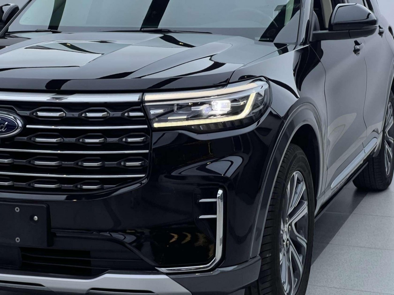 Ford Explorer 2024