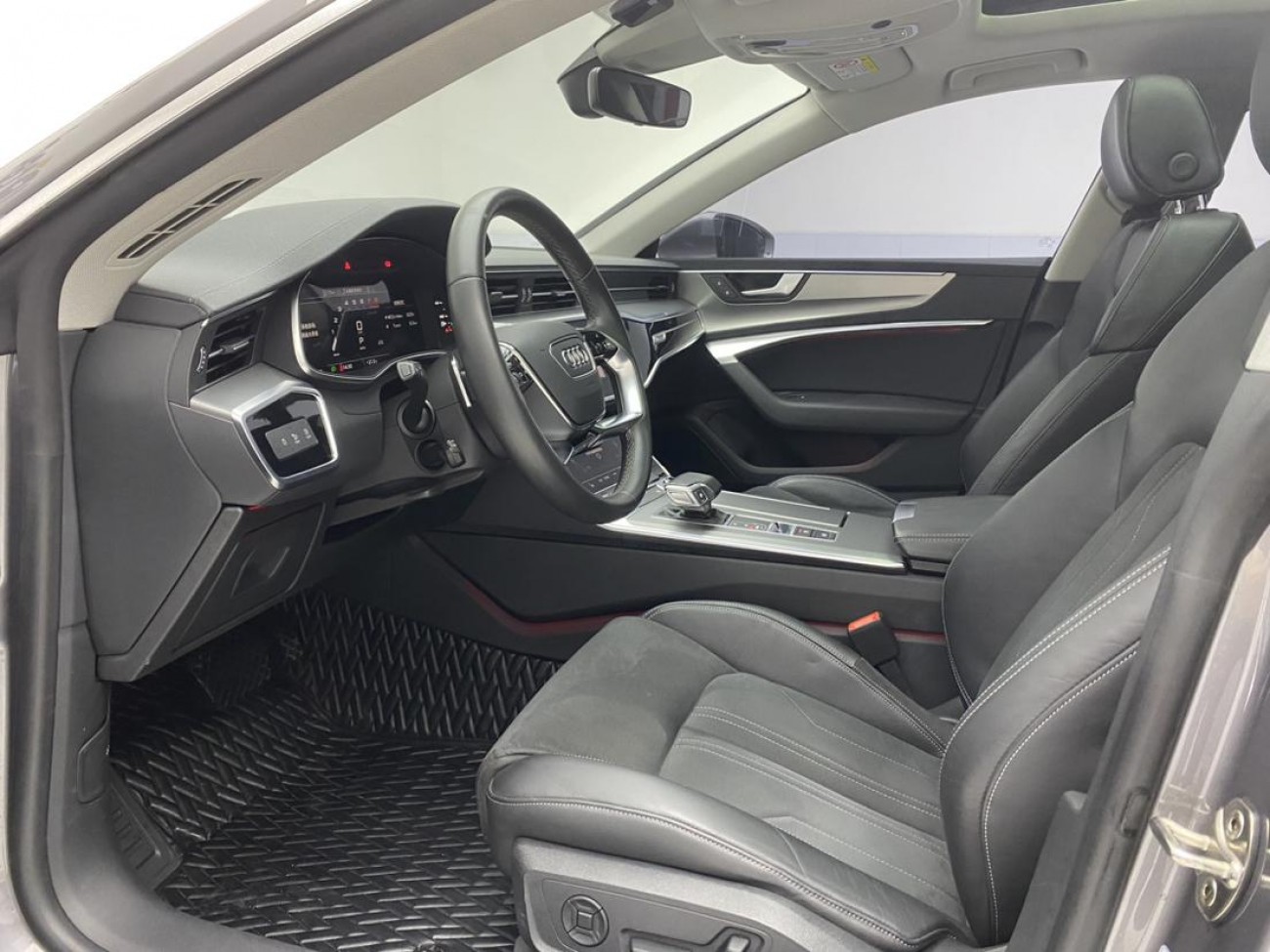 Audi A7L 45 TFSI 2023