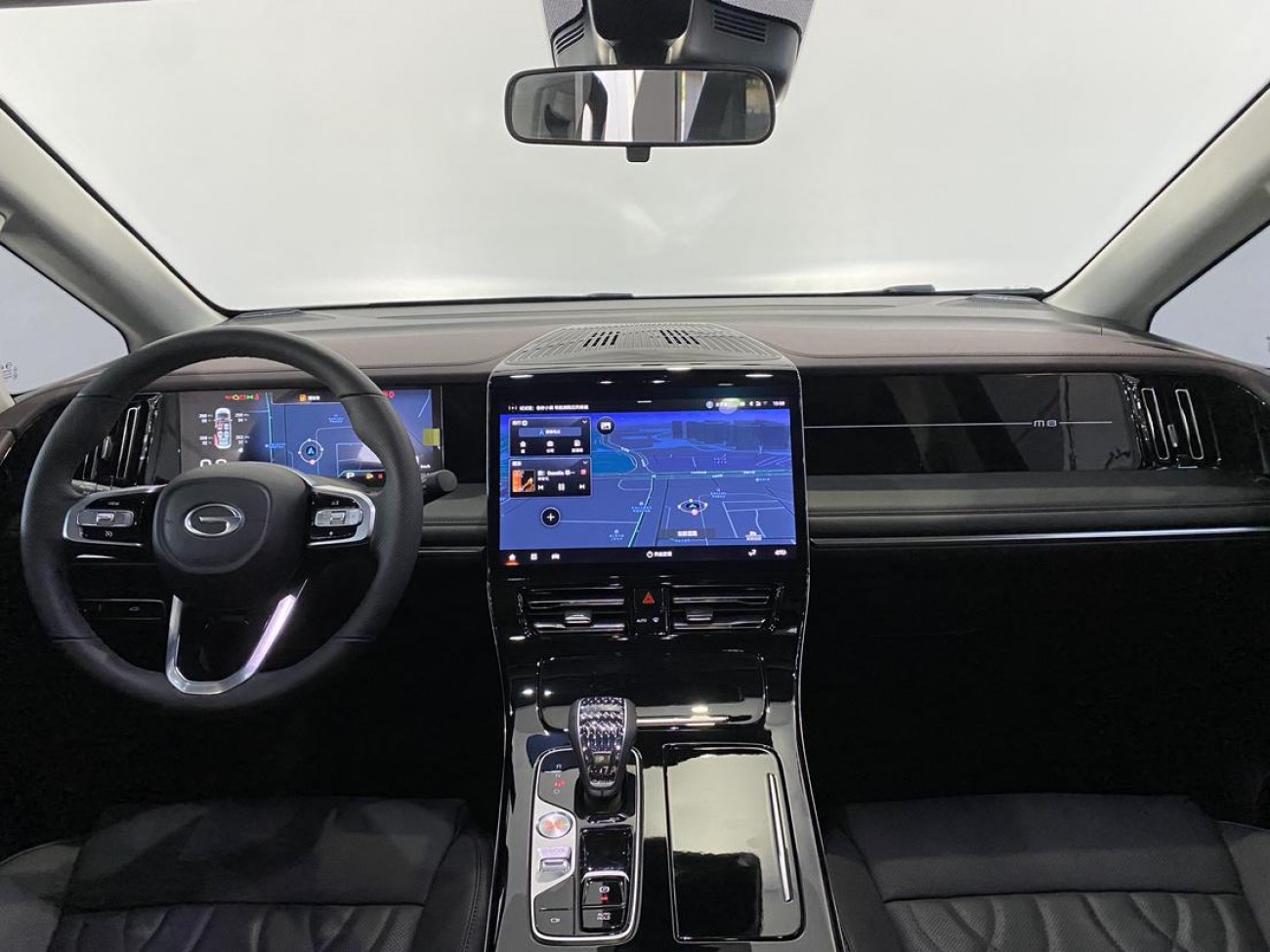 Trumpchi M8 2025