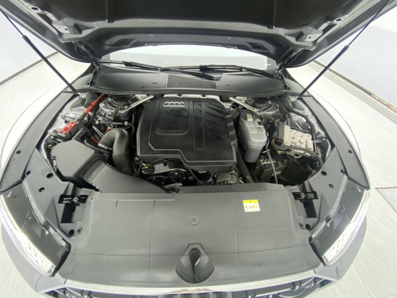 Audi A7L 45 TFSI 2023