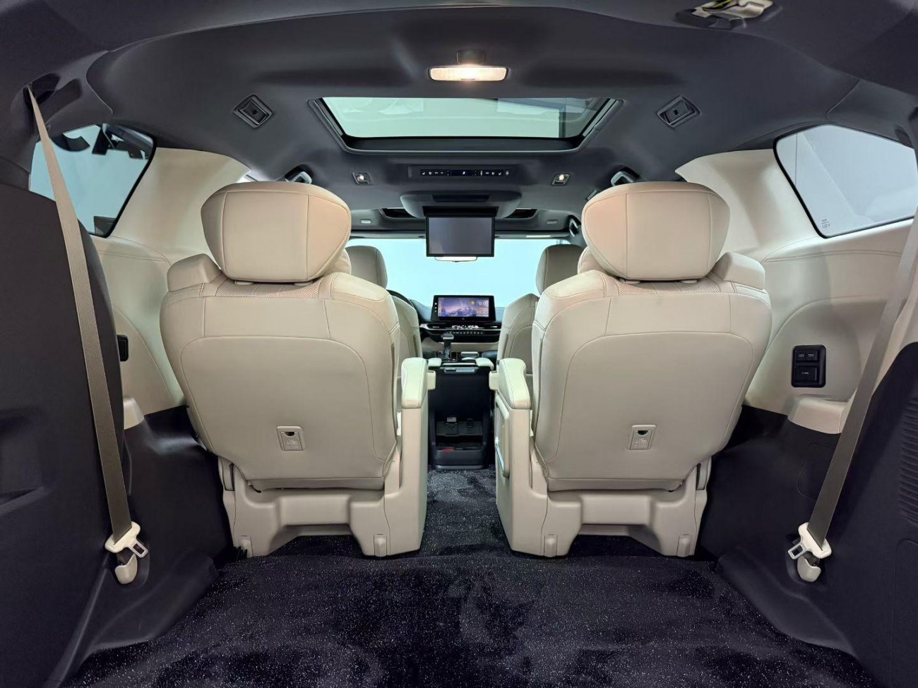 Toyota Sienna 2024