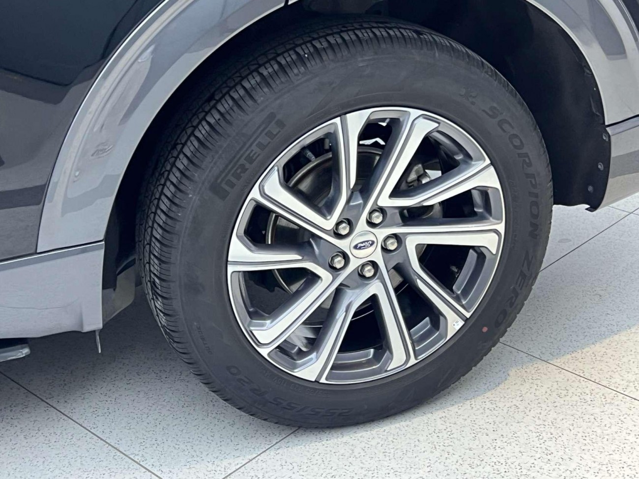 Ford Explorer 2024