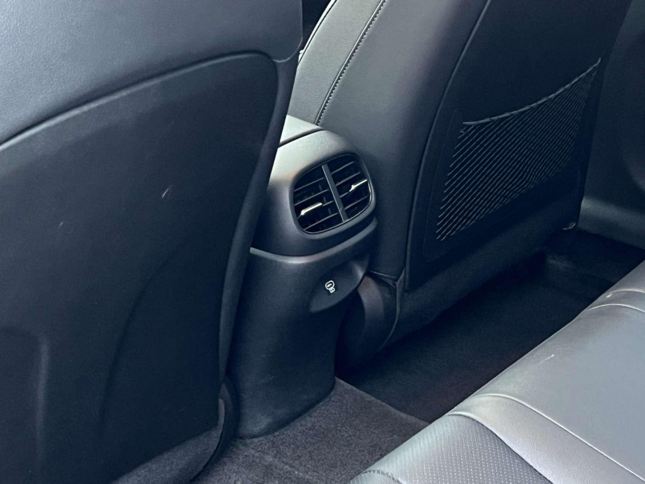Hyundai Elantra 2024
