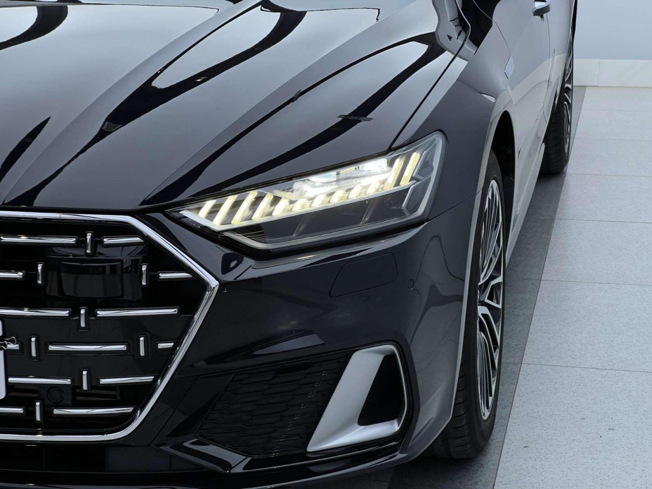Audi A7L 45 TFSI 2024