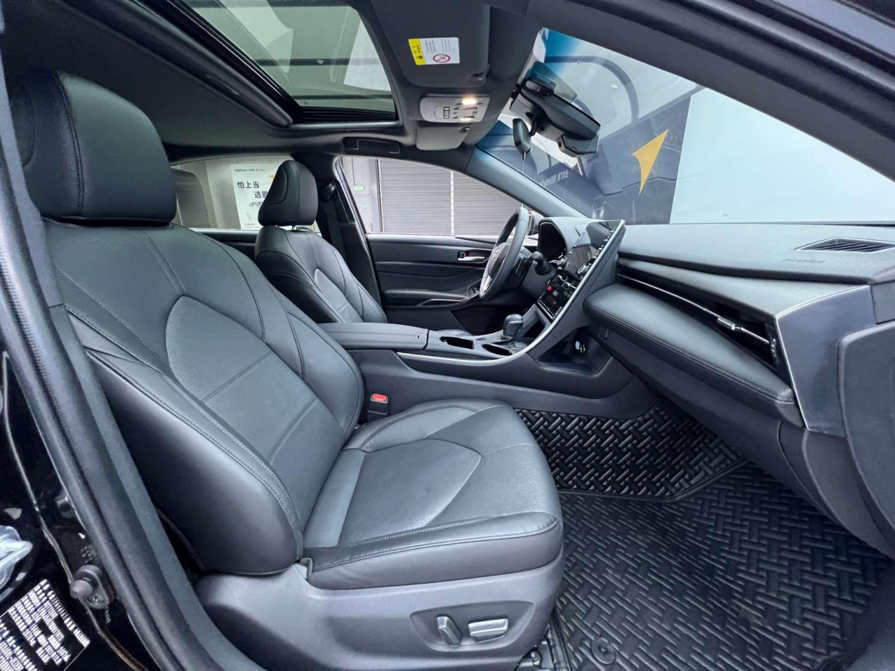 Toyota Avalon 2022