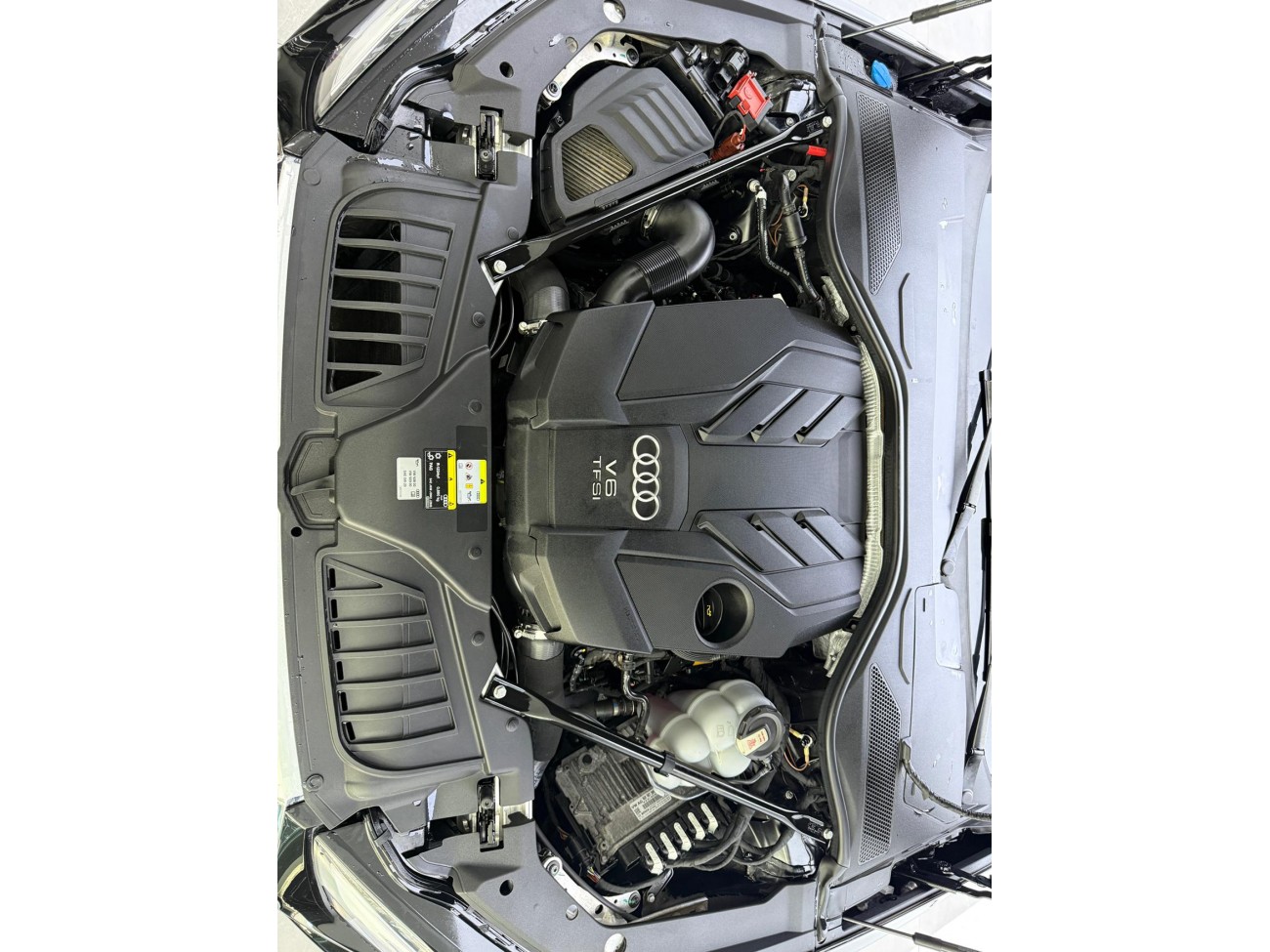 Audi A8L 50 TFSI 2022